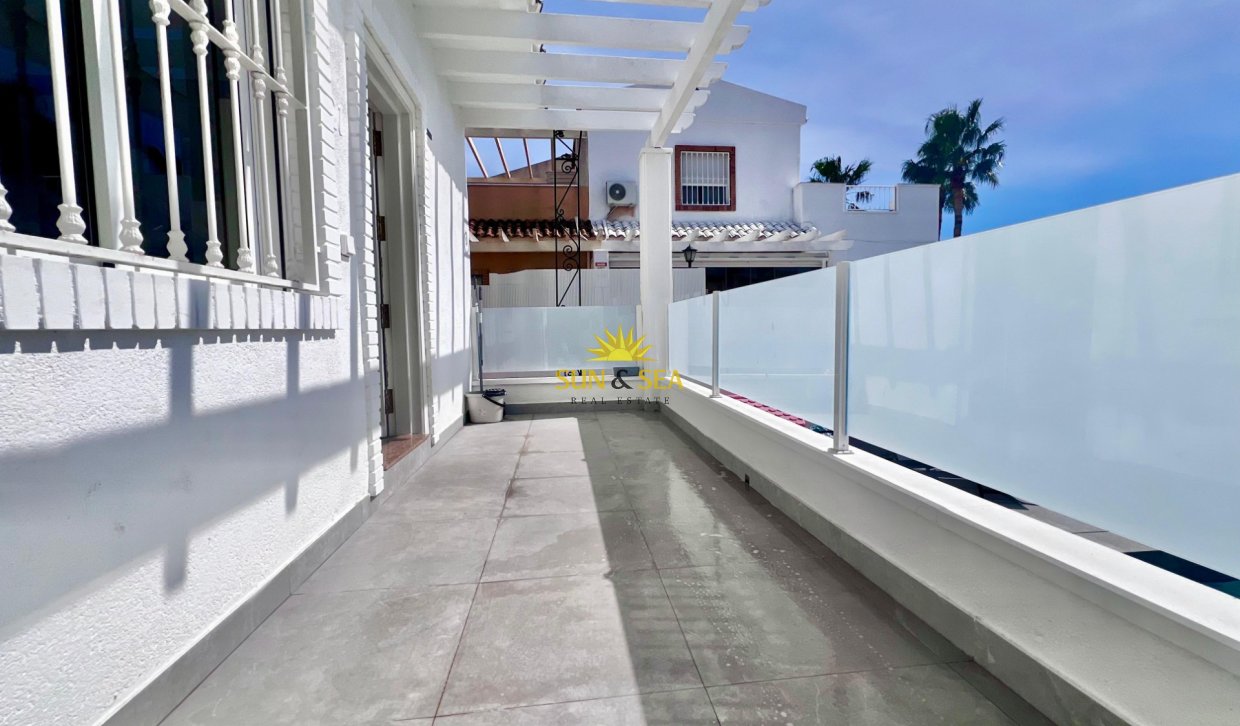 Resale - Villa - San Miguel de Salinas - Las filipinas