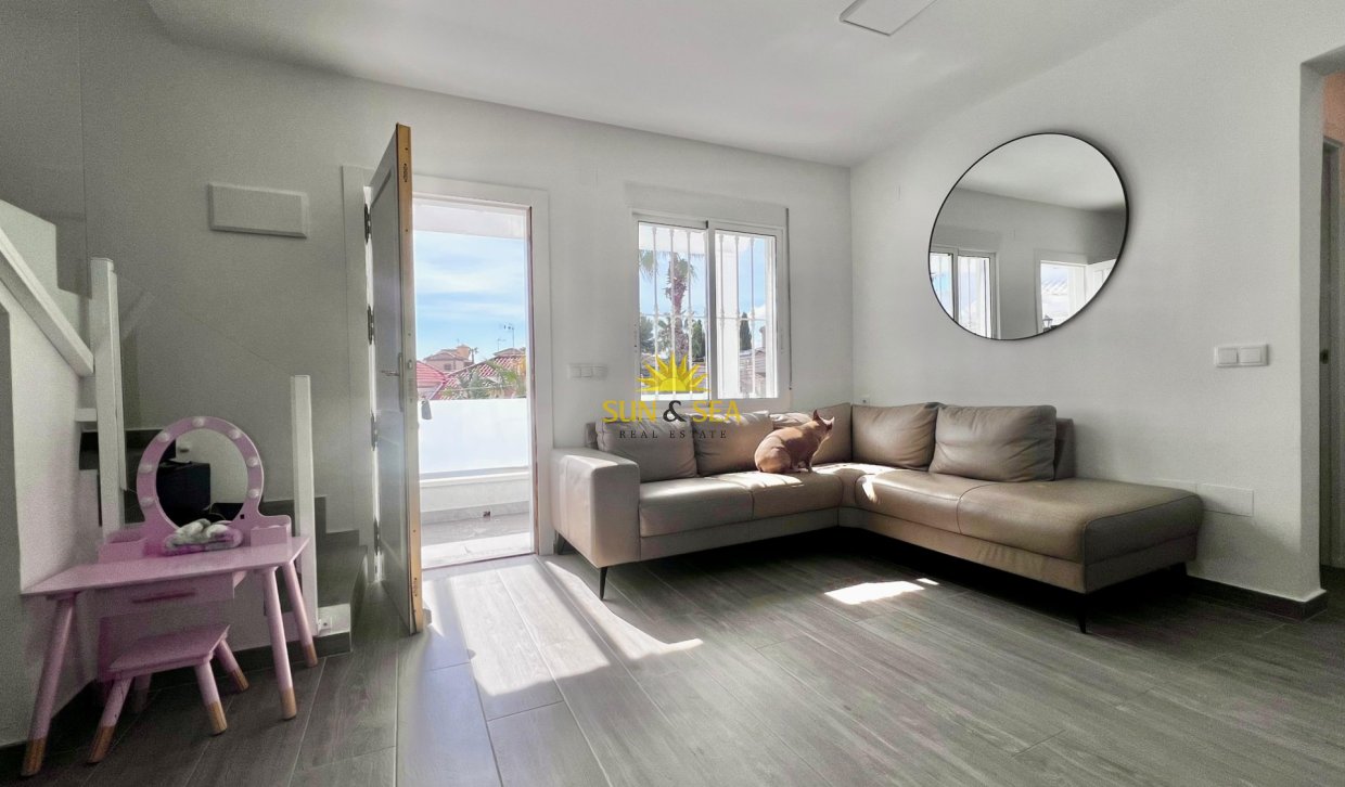 Resale - Villa - San Miguel de Salinas - Las filipinas