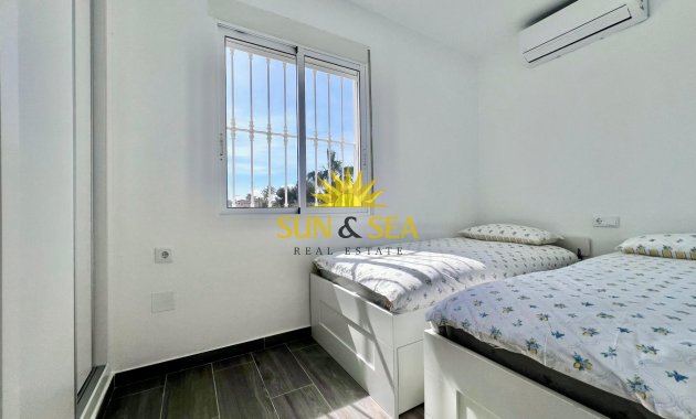 Resale - Villa - San Miguel de Salinas - Las filipinas