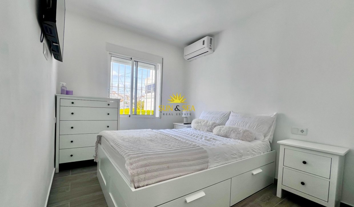 Resale - Villa - San Miguel de Salinas - Las filipinas