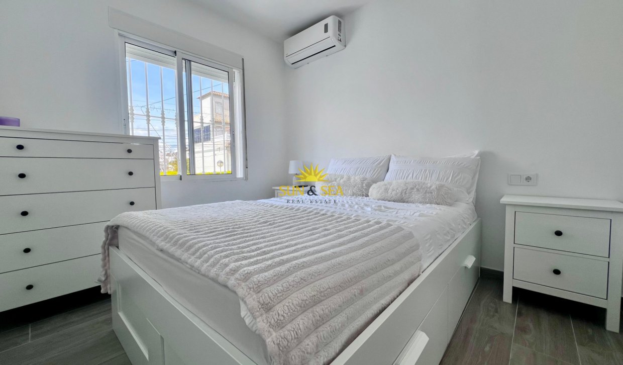 Resale - Villa - San Miguel de Salinas - Las filipinas