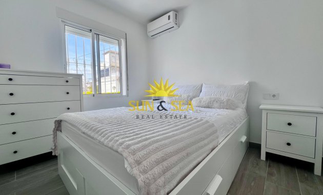 Resale - Villa - San Miguel de Salinas - Las filipinas