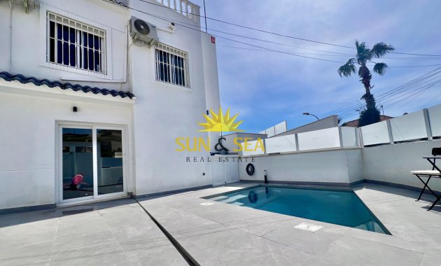 Resale - Villa - San Miguel de Salinas - Las filipinas