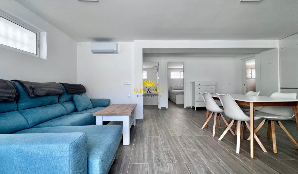 Resale - Villa - San Miguel de Salinas - Las filipinas