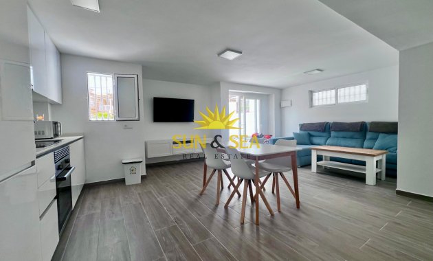 Resale - Villa - San Miguel de Salinas - Las filipinas