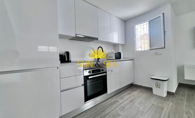 Resale - Villa - San Miguel de Salinas - Las filipinas