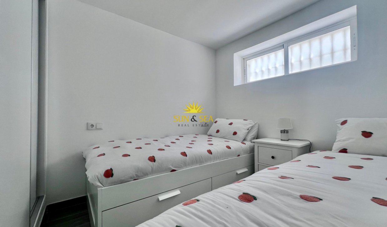 Resale - Villa - San Miguel de Salinas - Las filipinas