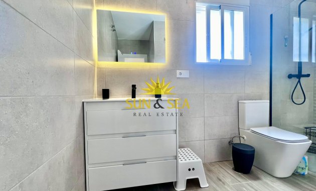 Resale - Villa - San Miguel de Salinas - Las filipinas