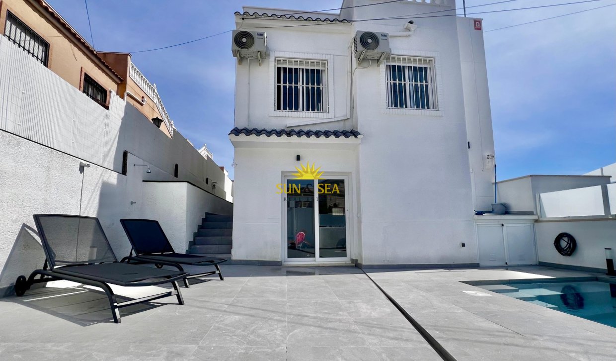 Resale - Villa - San Miguel de Salinas - Las filipinas