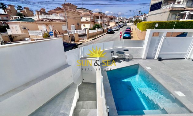 Resale - Villa - San Miguel de Salinas - Las filipinas