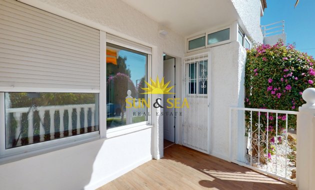 Resale - Townhouse - Orihuela Costa - Villamartín