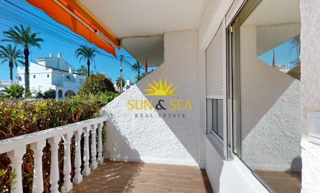 Resale - Townhouse - Orihuela Costa - Villamartín