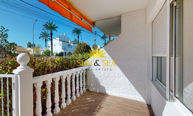 Resale - Townhouse - Orihuela Costa - Villamartín