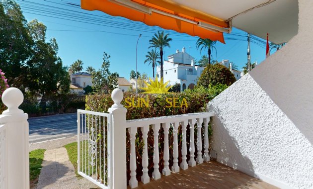 Resale - Townhouse - Orihuela Costa - Villamartín
