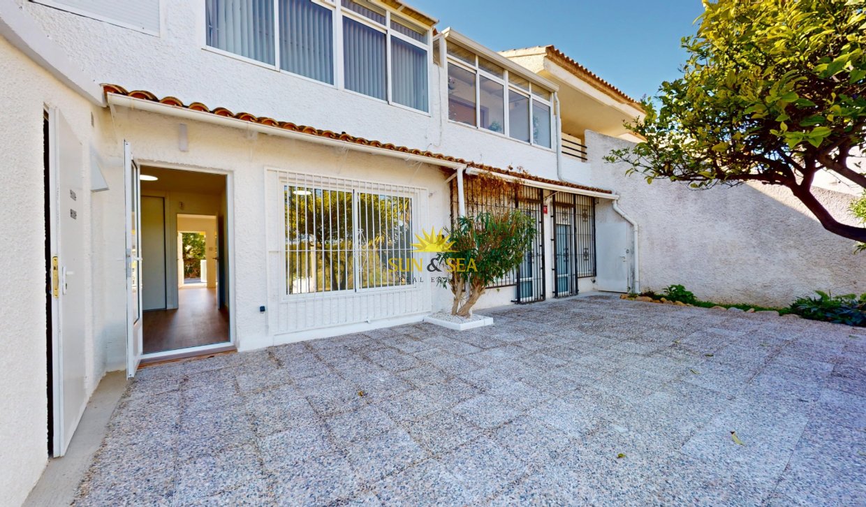 Resale - Townhouse - Orihuela Costa - Villamartín