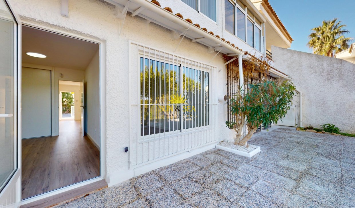Resale - Townhouse - Orihuela Costa - Villamartín