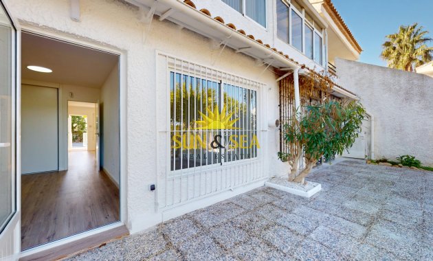 Resale - Townhouse - Orihuela Costa - Villamartín