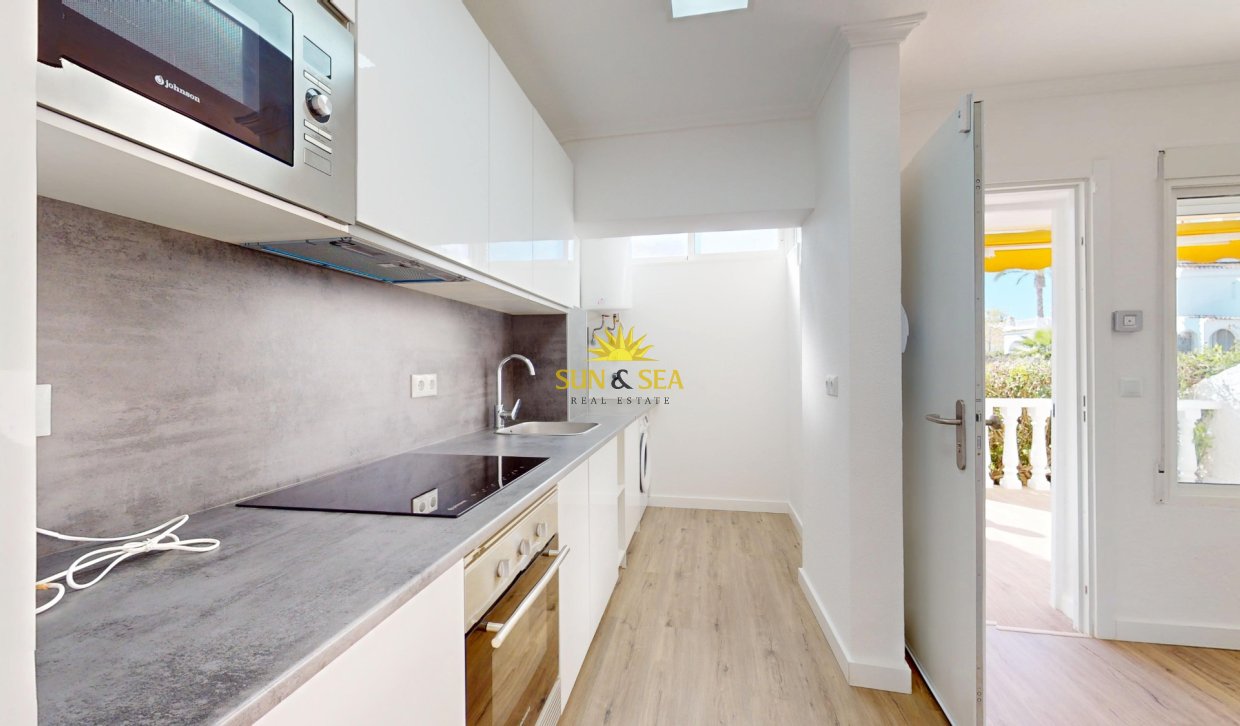 Resale - Townhouse - Orihuela Costa - Villamartín