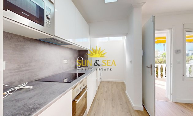 Resale - Townhouse - Orihuela Costa - Villamartín
