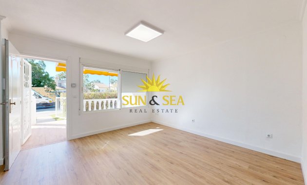 Resale - Townhouse - Orihuela Costa - Villamartín
