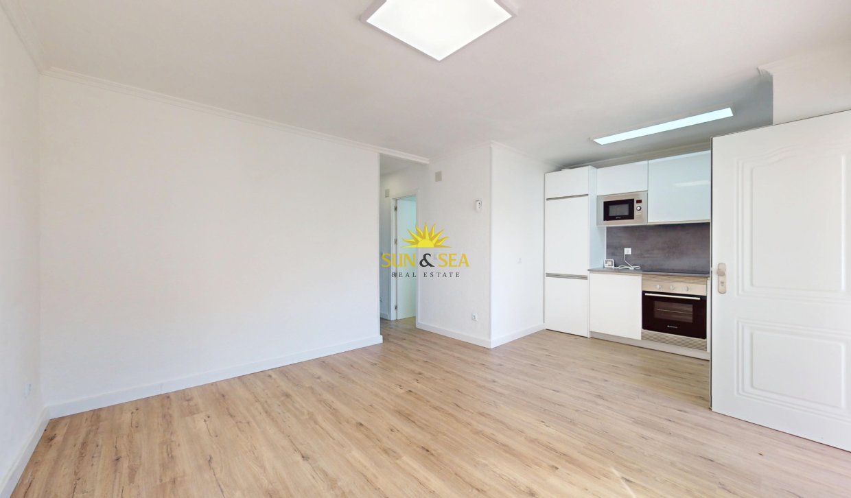 Resale - Townhouse - Orihuela Costa - Villamartín