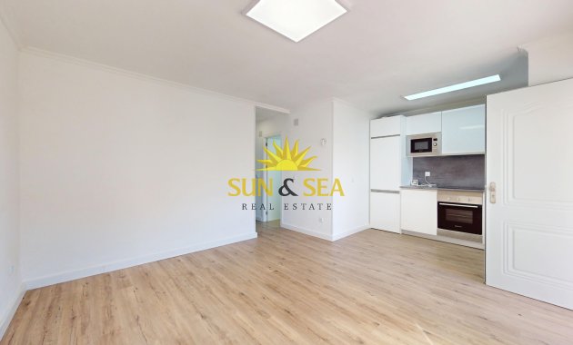 Resale - Townhouse - Orihuela Costa - Villamartín