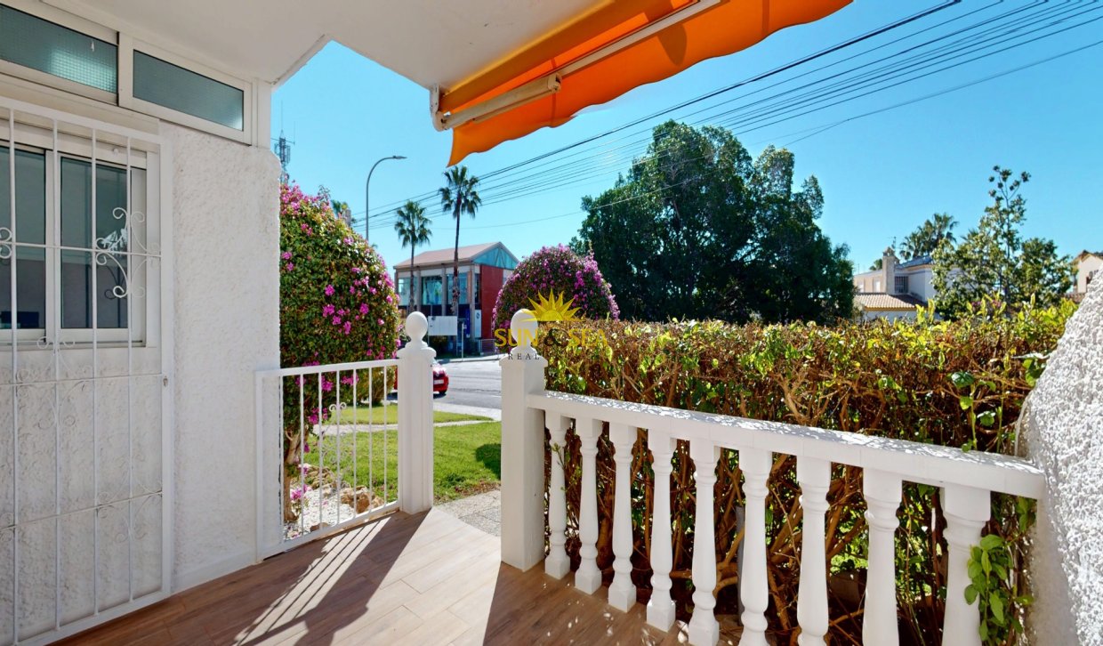 Resale - Townhouse - Orihuela Costa - Villamartín