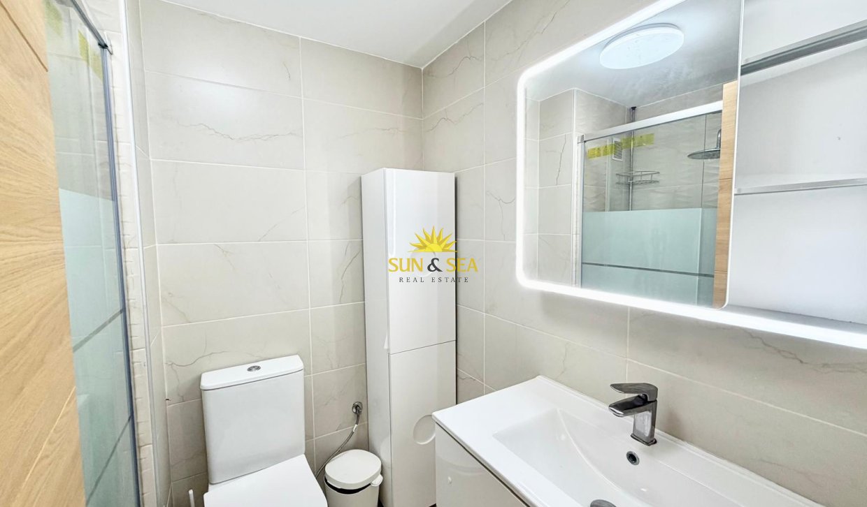 Reventa - Apartamento - Torrevieja - La Mata