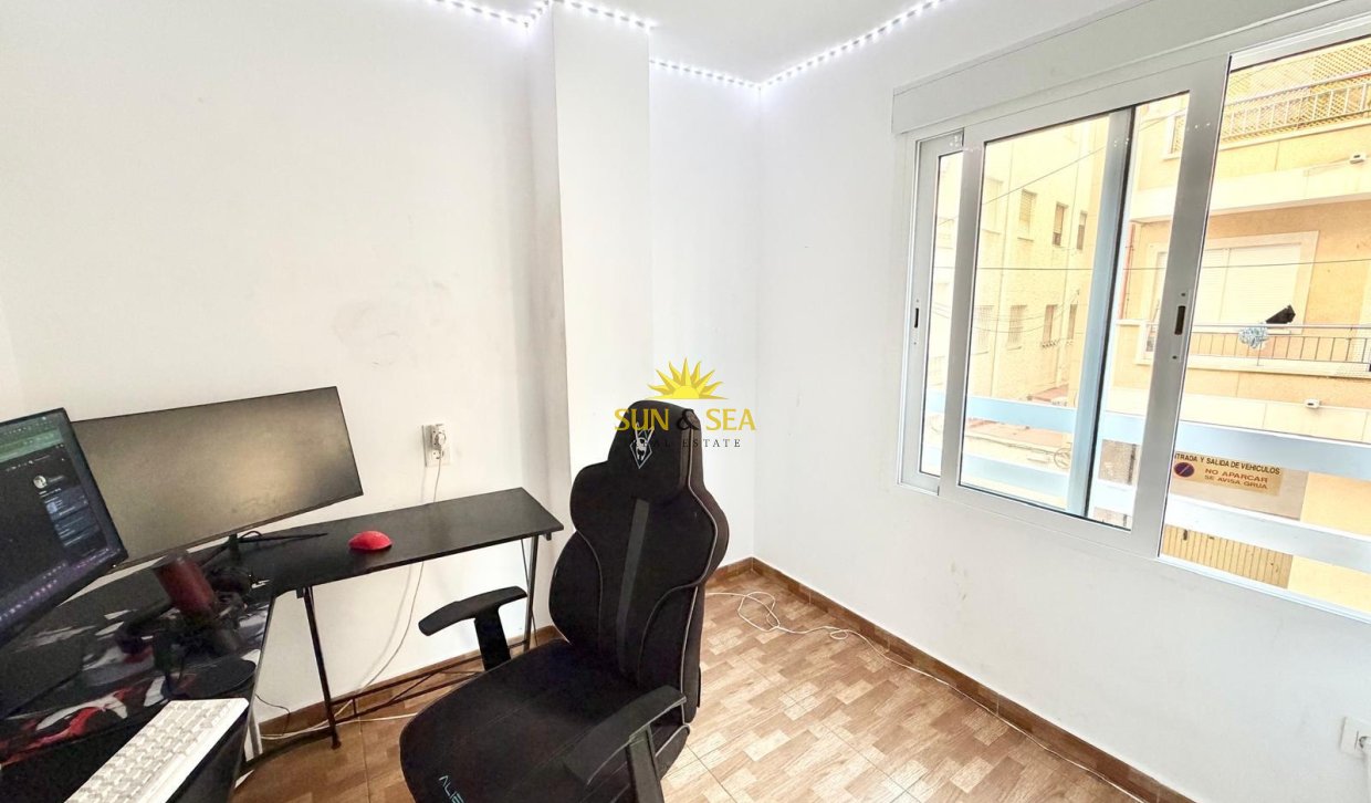 Reventa - Apartamento - Torrevieja - La Mata