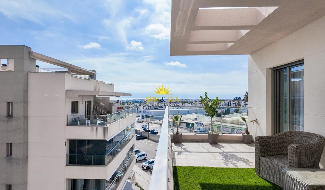 Reventa - Atico - Orihuela Costa - Villamartín