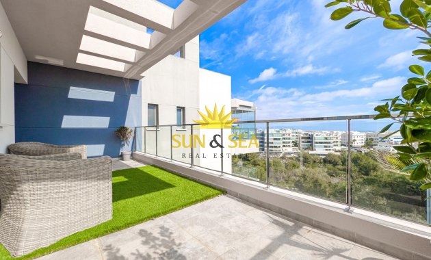 Reventa - Atico - Orihuela Costa - Villamartín