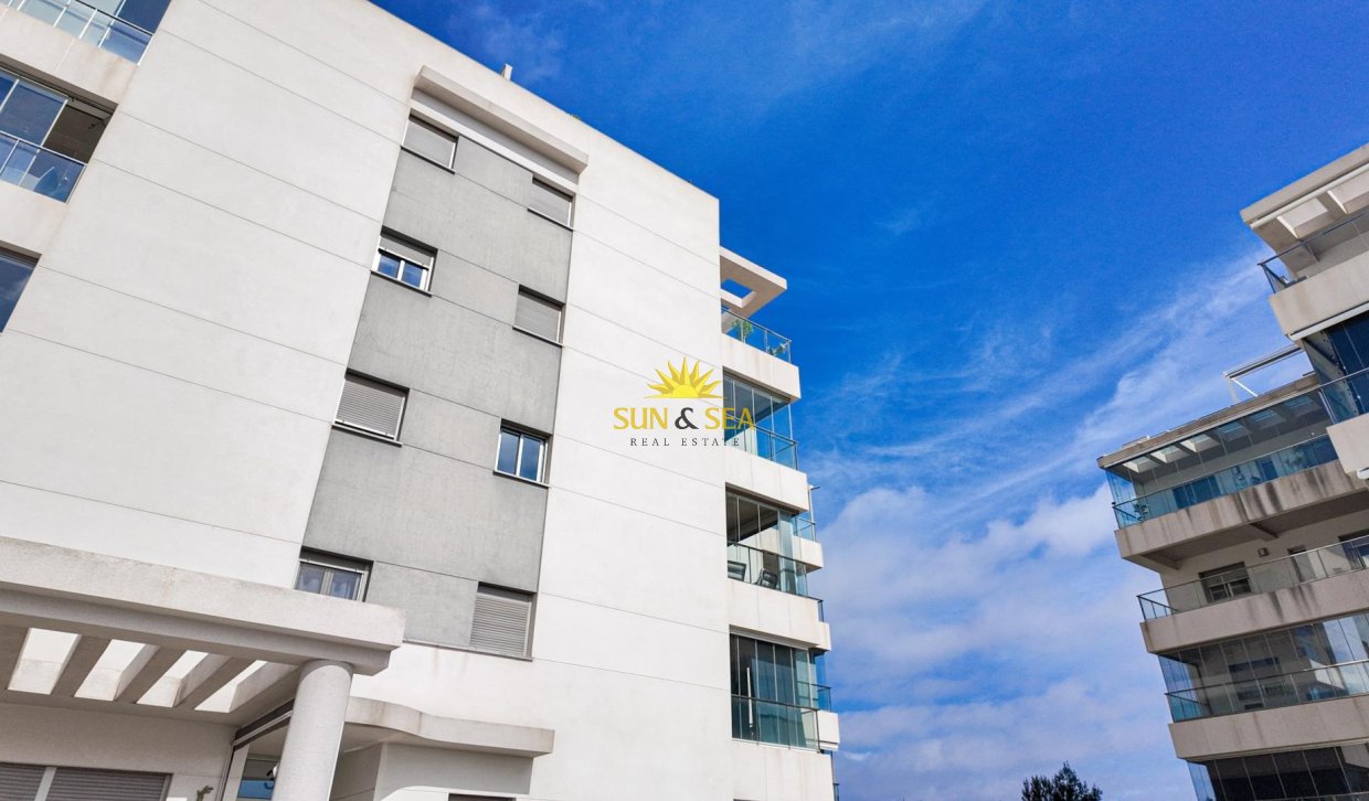 Reventa - Atico - Orihuela Costa - Villamartín