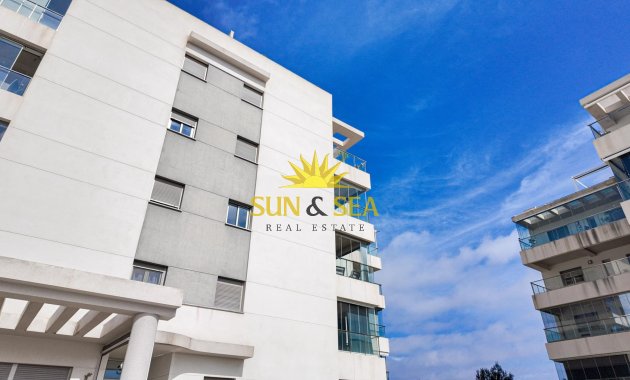 Reventa - Atico - Orihuela Costa - Villamartín