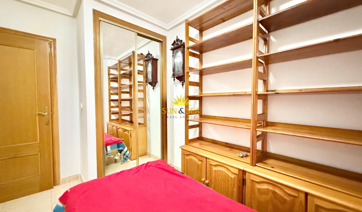 Reventa - Apartamento - Torrevieja - Playa del Acequión