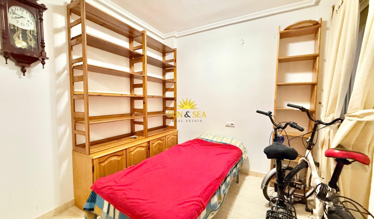 Reventa - Apartamento - Torrevieja - Playa del Acequión