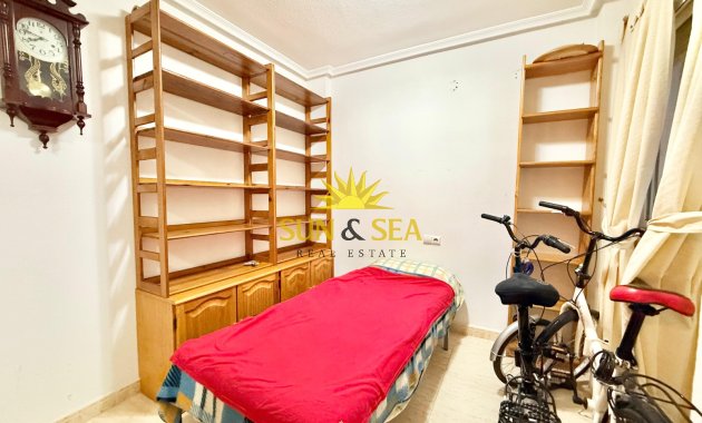 Reventa - Apartamento - Torrevieja - Playa del Acequión