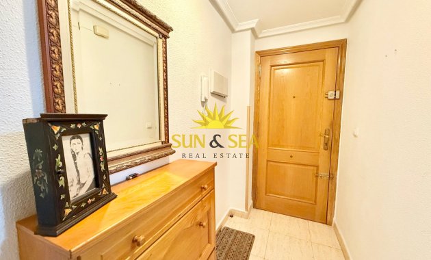 Reventa - Apartamento - Torrevieja - Playa del Acequión