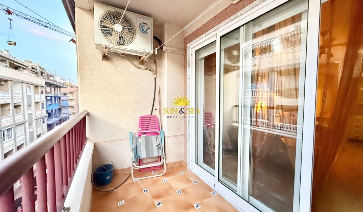 Reventa - Apartamento - Torrevieja - Playa del Acequión