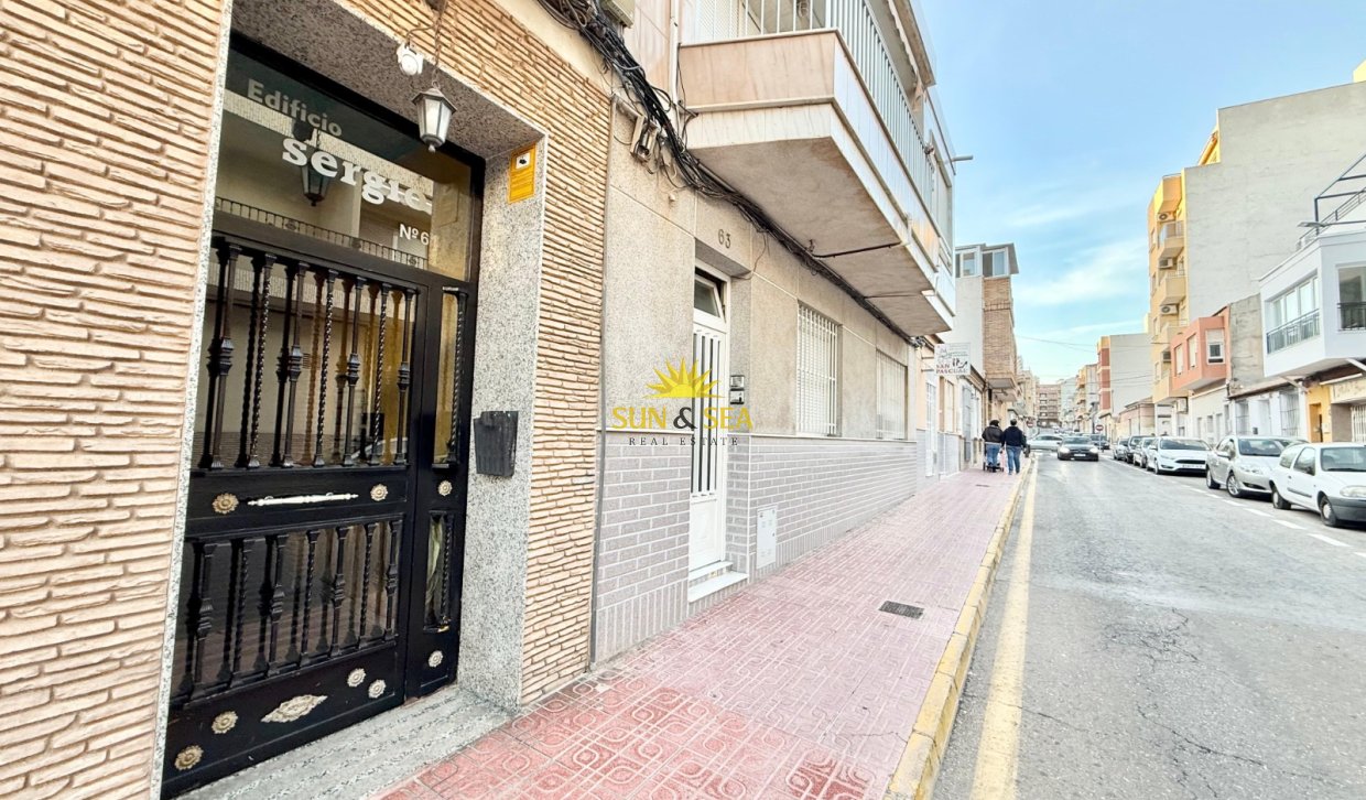 Reventa - Apartamento - Torrevieja - Playa del Acequión