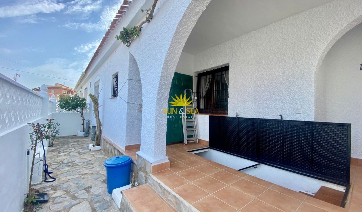 Langfristige Vermietung - Villa - Torrevieja - Playa de los Locos