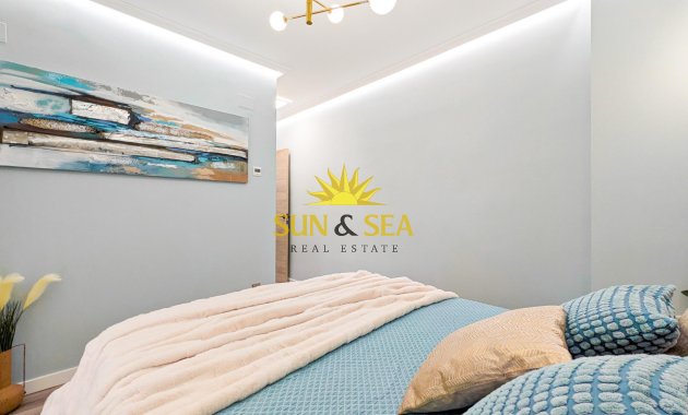Reventa - Apartamento - Torrevieja - Centro