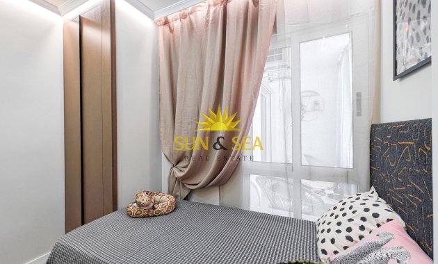Reventa - Apartamento - Torrevieja - Centro