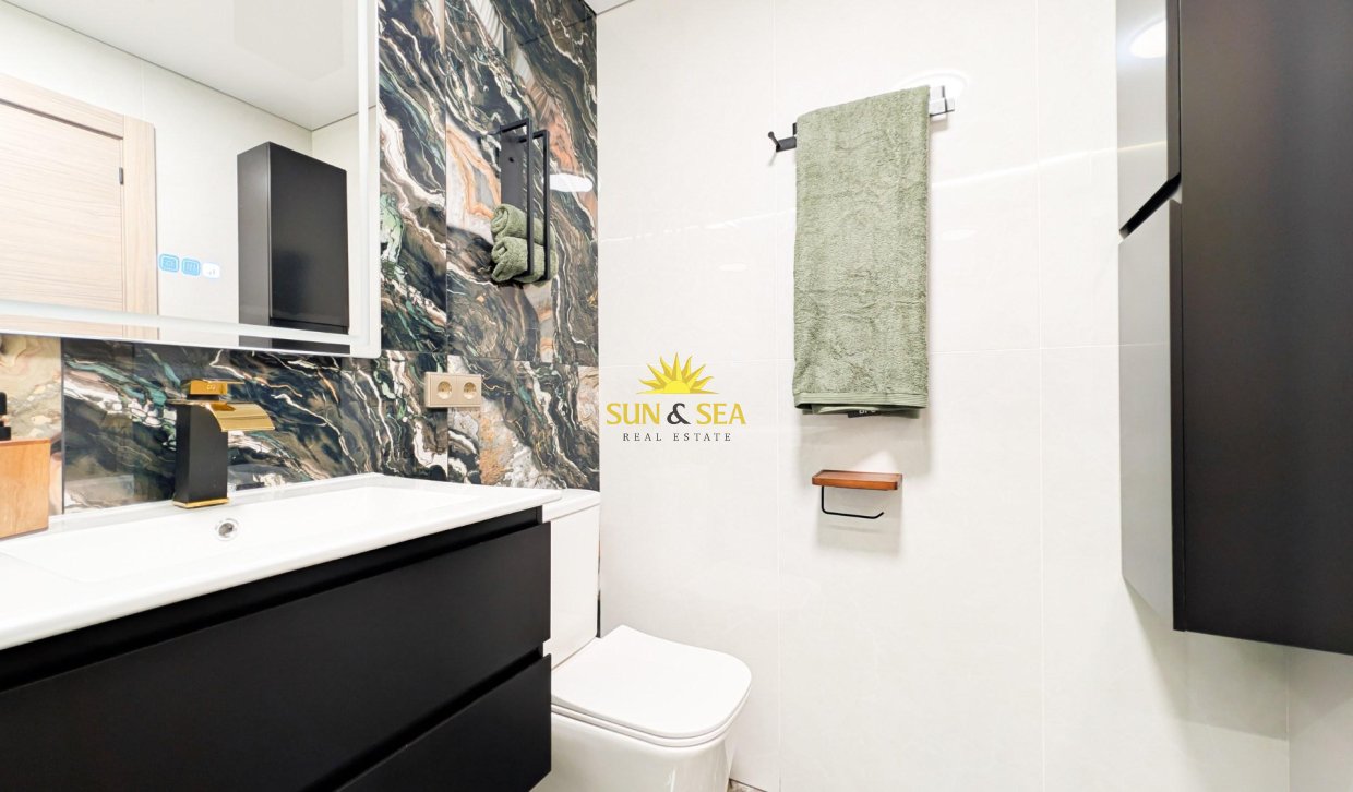 Reventa - Apartamento - Torrevieja - Centro