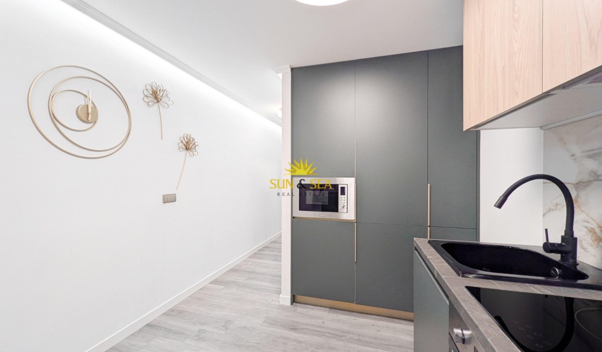 Reventa - Apartamento - Torrevieja - Centro