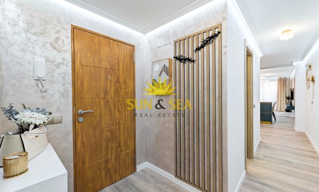 Reventa - Apartamento - Torrevieja - Centro