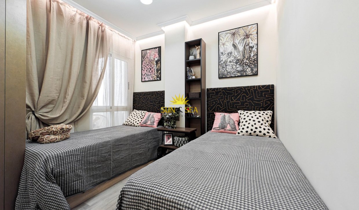 Reventa - Apartamento - Torrevieja - Centro