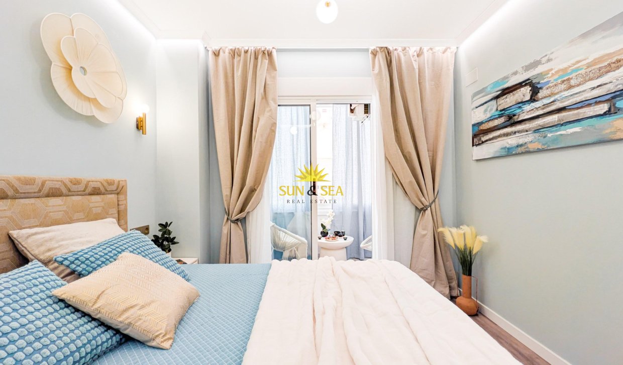 Reventa - Apartamento - Torrevieja - Centro