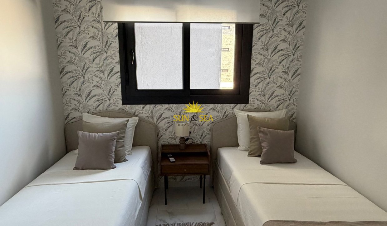 Long Term Rental - Apartment - Torrevieja - Urb. Jardín del Mar