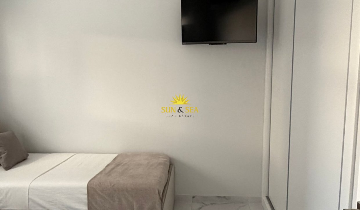 Long Term Rental - Apartment - Torrevieja - Urb. Jardín del Mar