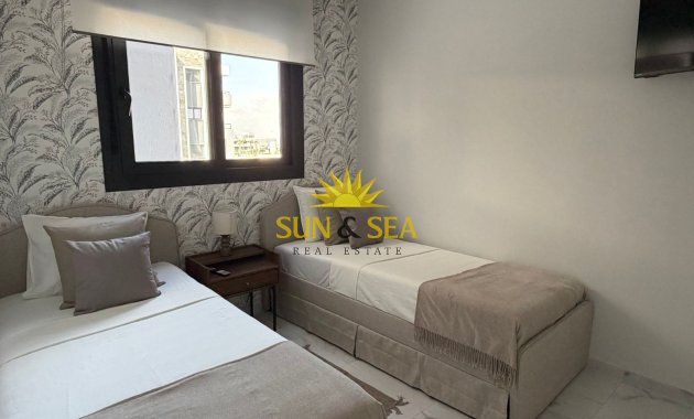 Long Term Rental - Apartment - Torrevieja - Urb. Jardín del Mar